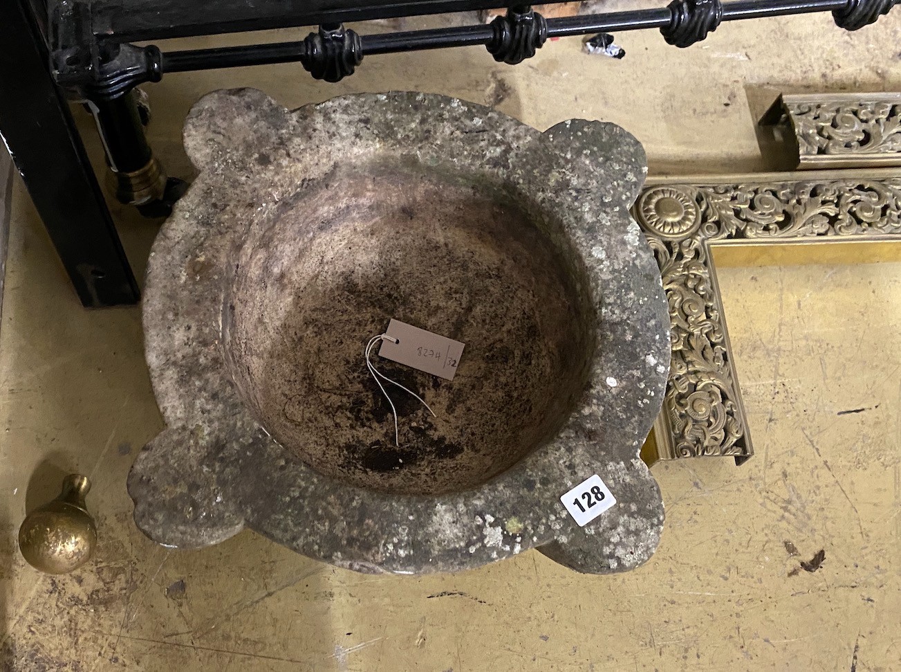 A Victorian marble mortar, width 46cm, height 23cm